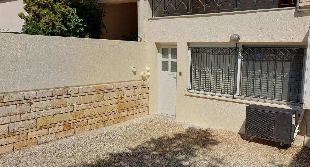 Honeybee 1 - Sunny Studio In The Center Of Rafina ภายนอก รูปภาพ