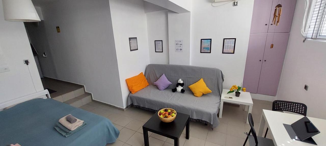 Honeybee 1 - Sunny Studio In The Center Of Rafina ภายนอก รูปภาพ